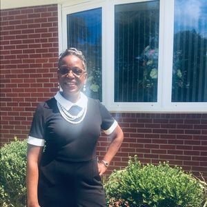 Meet your Posher, Ina